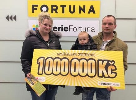 Milionova výhra se stíracím losem od fortuny - Lucka s rodinou